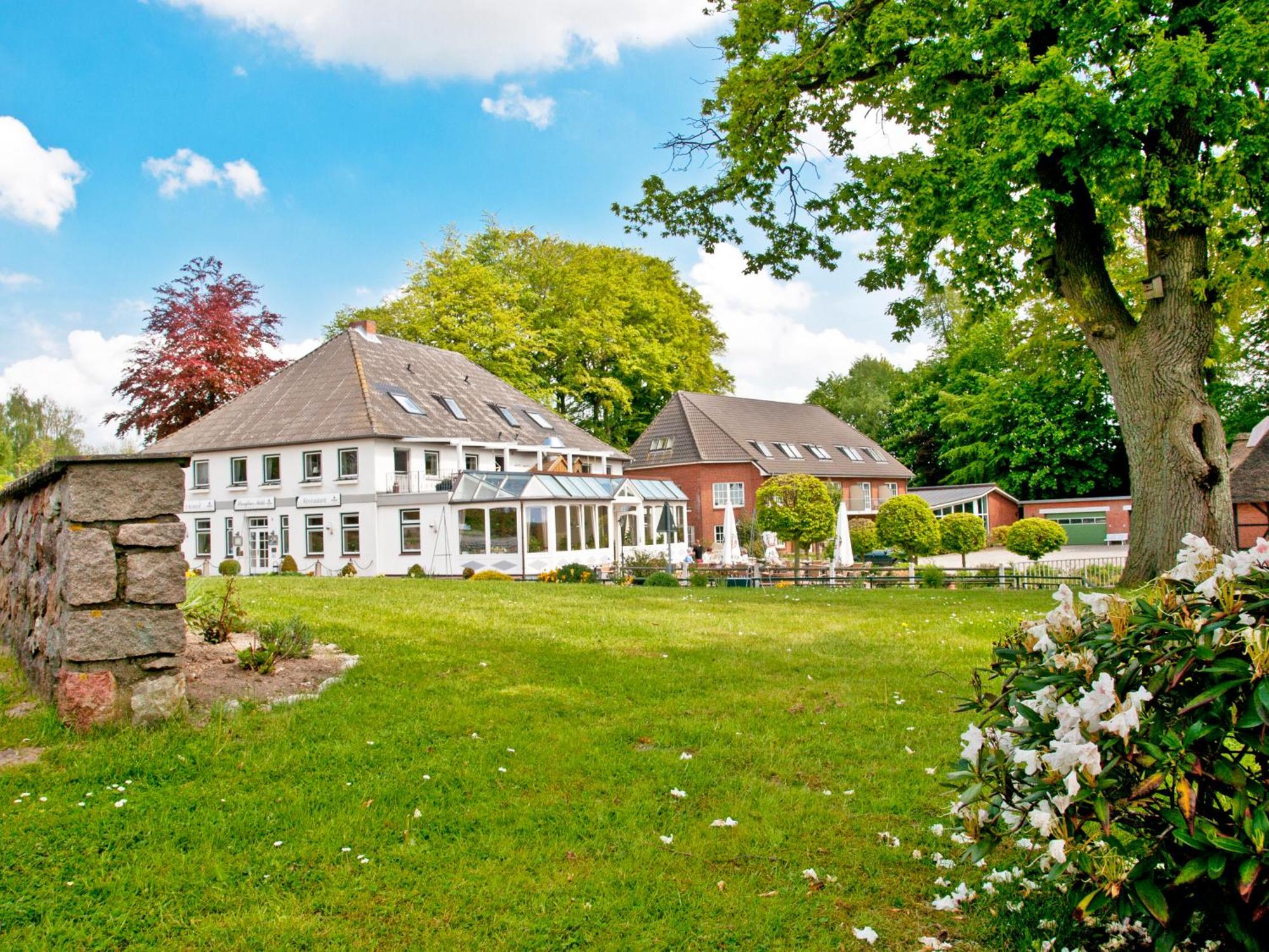 Flair Landhotel Strengliner Muehle Pronstorf Buitenkant foto